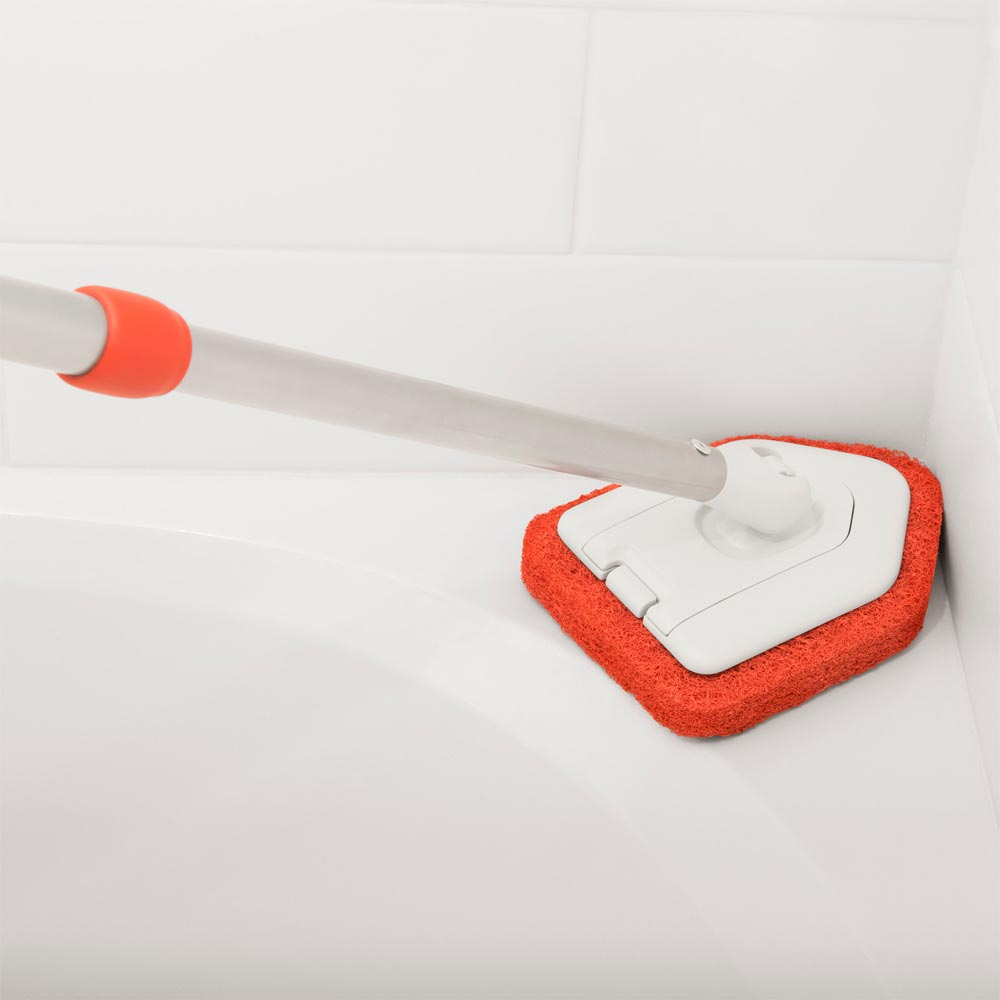 OXO Extendable Tub & Tile Scubber