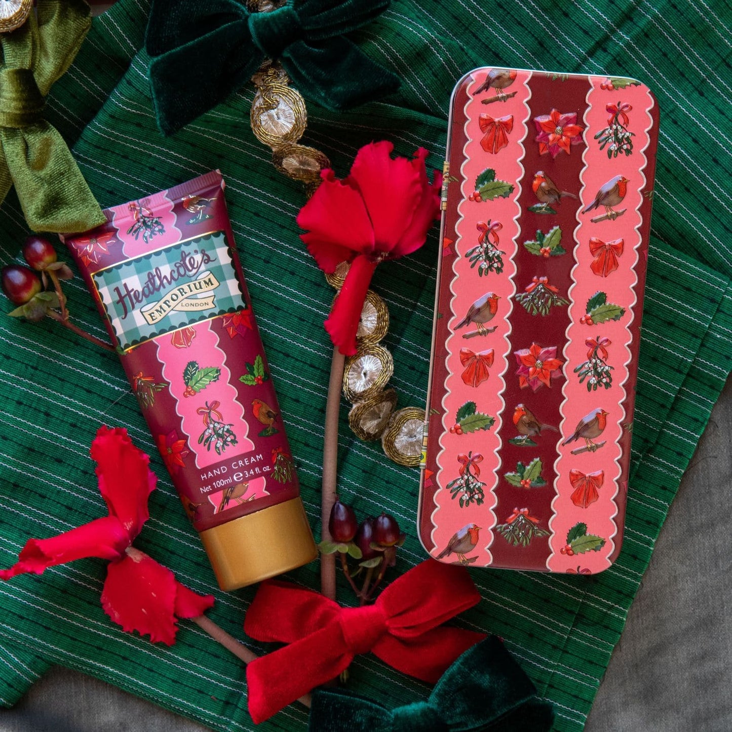 Heathcote's Emporium Festive Robin Hand Cream in Tin