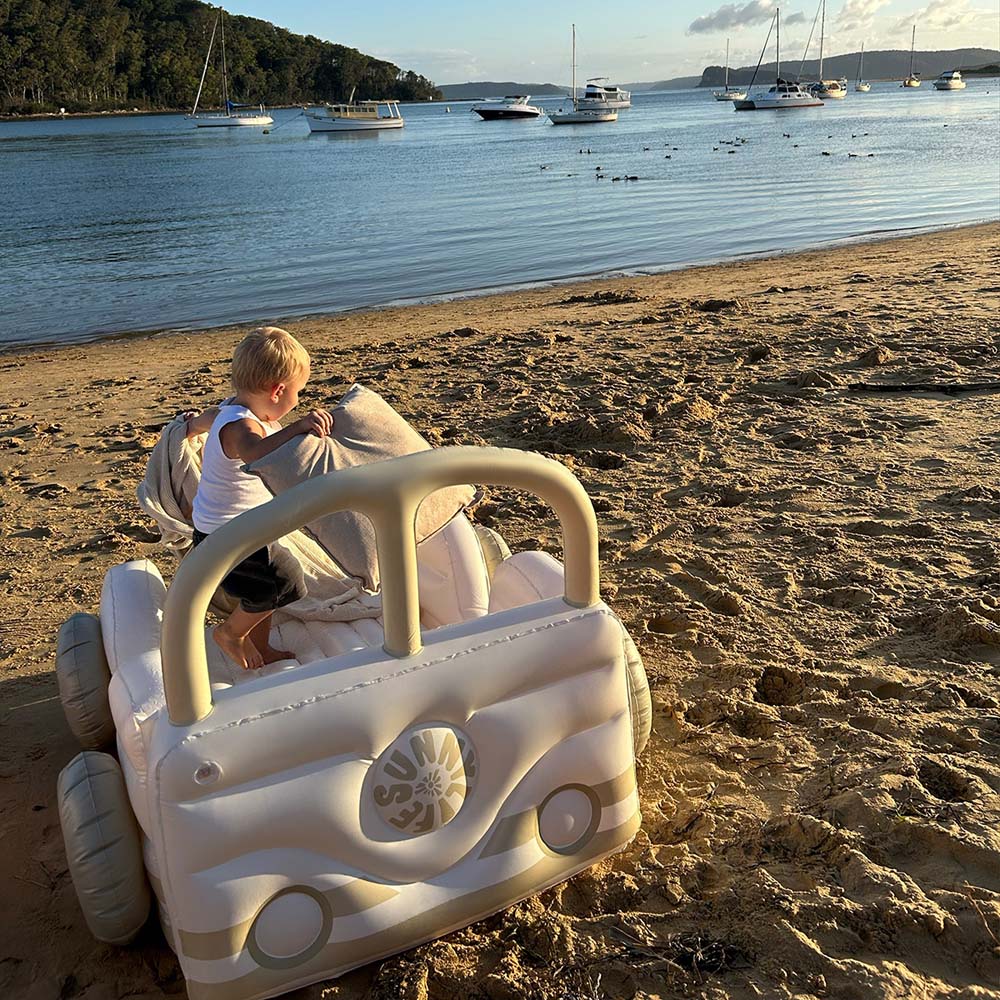 SUNNYLiFE Kids Sleepover Bed Summer Van