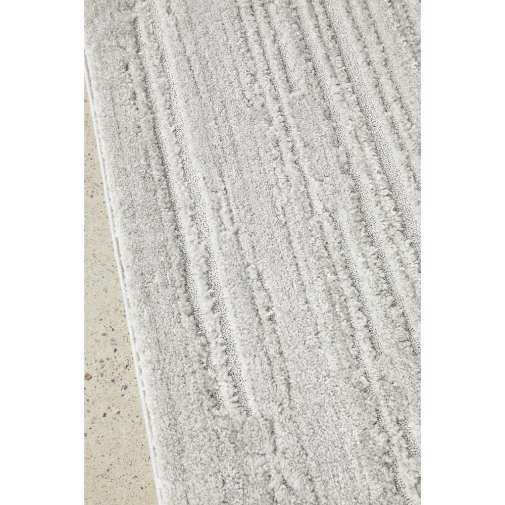 Rug Culture Serenade Ezra Rug Silver close up image at House