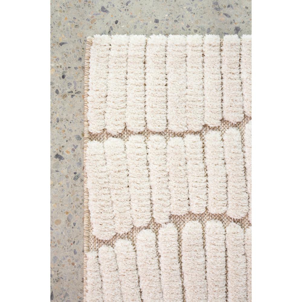 Natural beige waves rug detail image - House