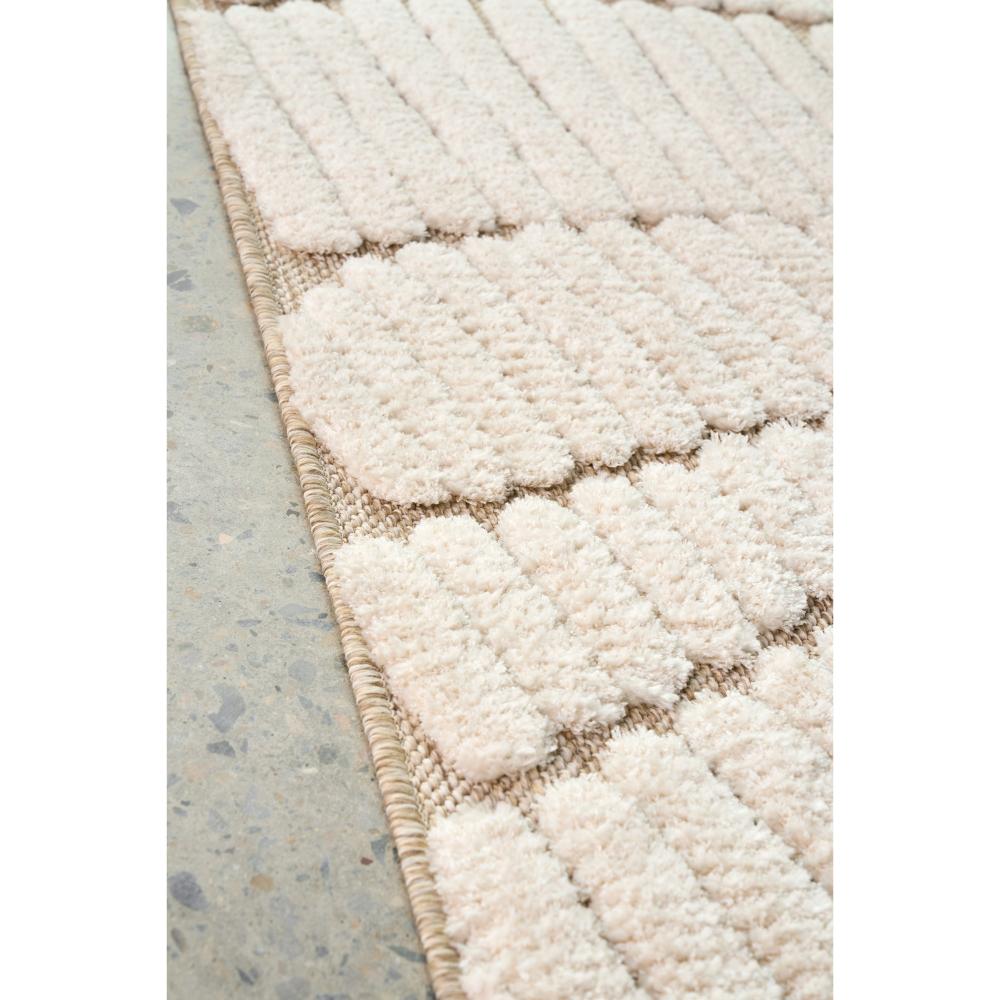 Natural beige waves rug detail image - House