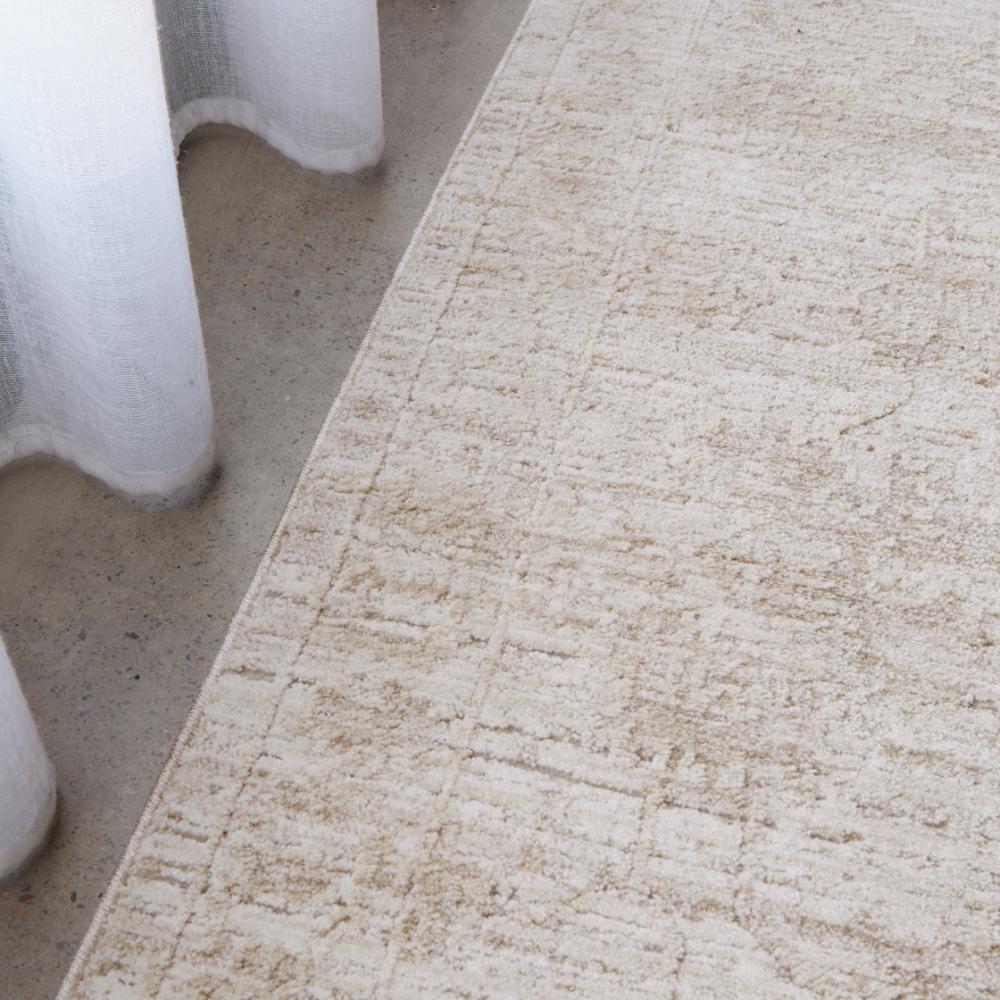 STEPH & GIAN Flora Runner Husk