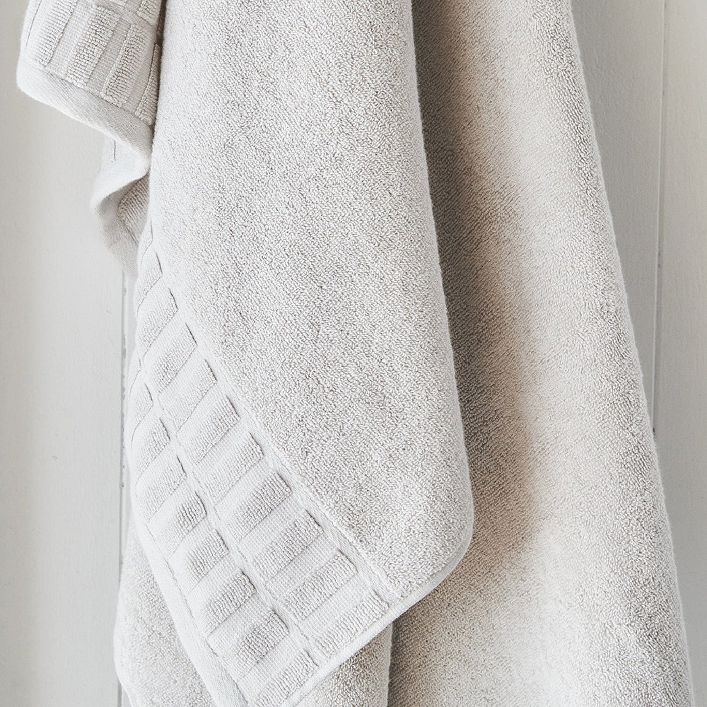 Alex Liddy Towel Range