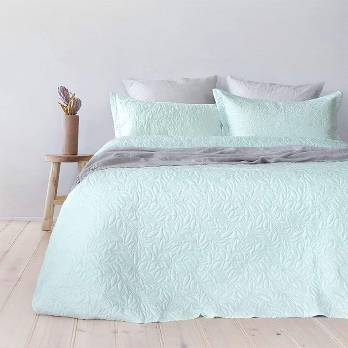 Bambury Botanica Coverlet Set