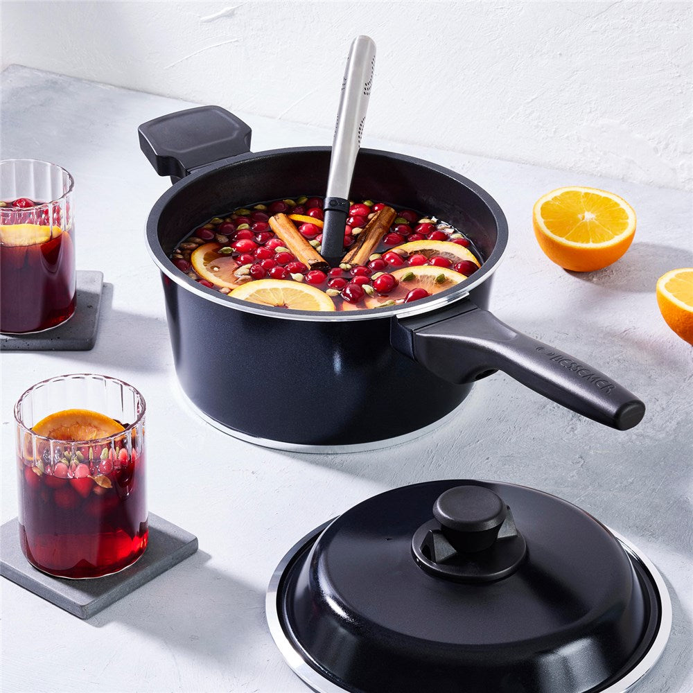 Bessemer Multi Saucepan 24cm Black