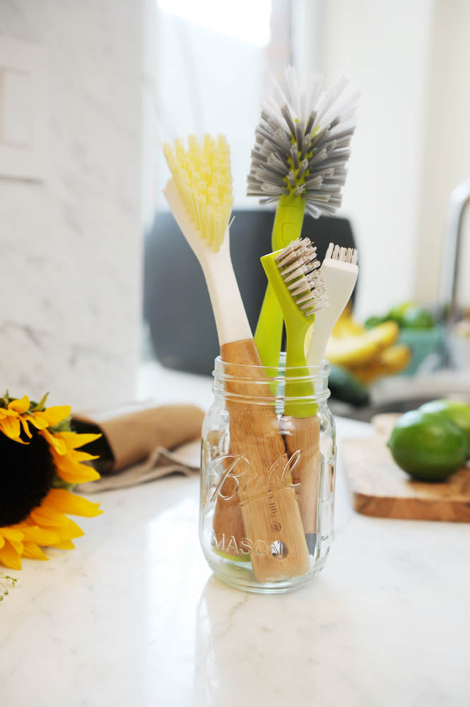 Full Circle Laid Back Dish Brush