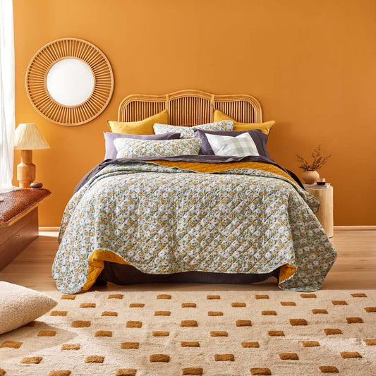 MyHouse Daisy Coverlet Set