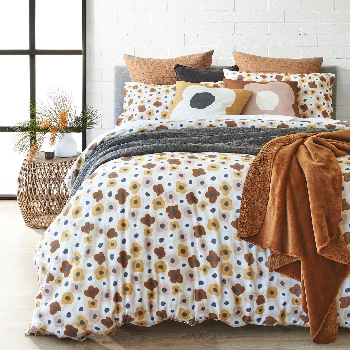 Alex Liddy Daisy Quilt Cover