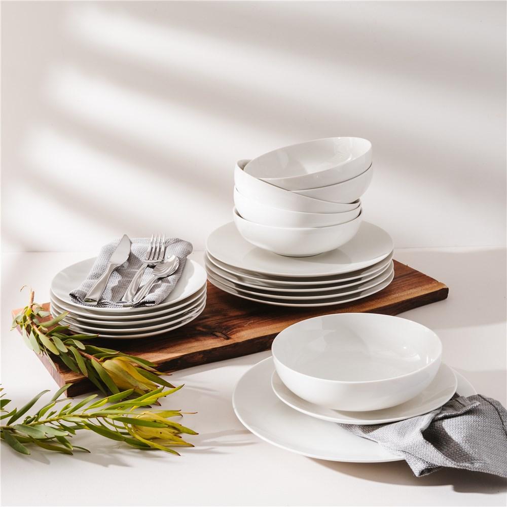 Alex Liddy Modern White Coupe 18 Piece Dinner Set